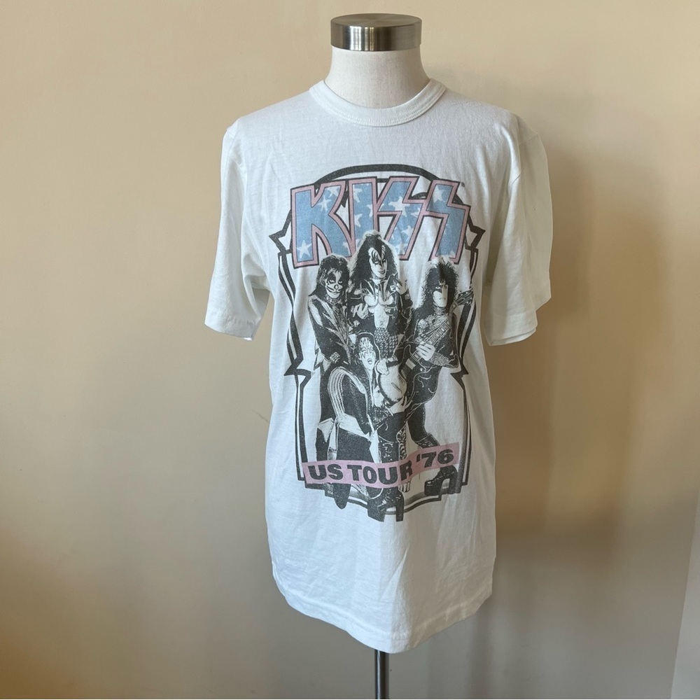 New! Recycled Karma Kiss band tee nwot 13826